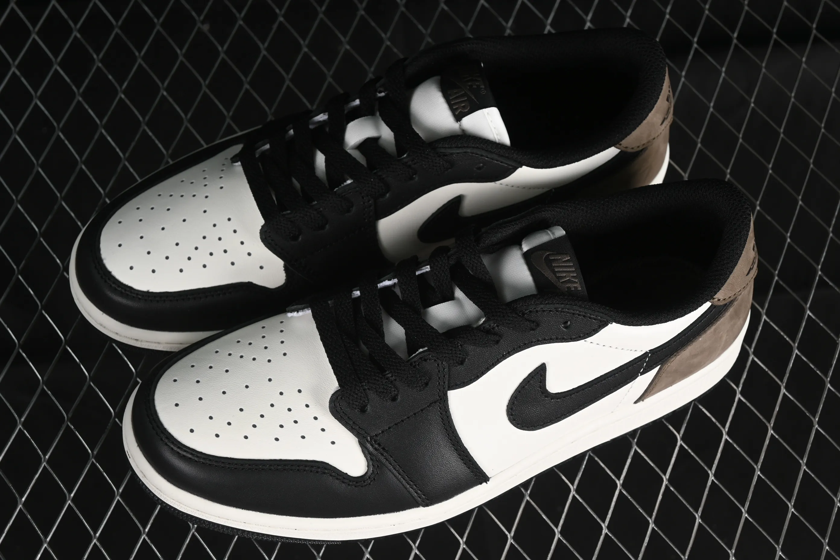 All categories Air Jordan Jordan series basketball shoes Air Jordan 1 Low G version pure original Air Jordan 1 Low AJ1 Joe 1 Little Mocha low-top cultural basketball shoes CZ0790-102
